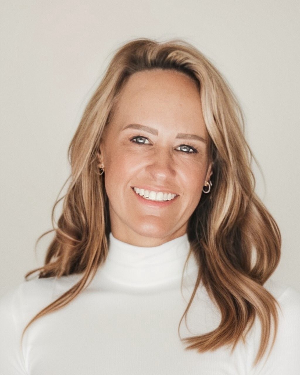 Ali Real Estate Head Shot